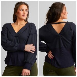 Buckle BKE Navy Blue Raw Edge Thermal Boho Grunge Knit Top